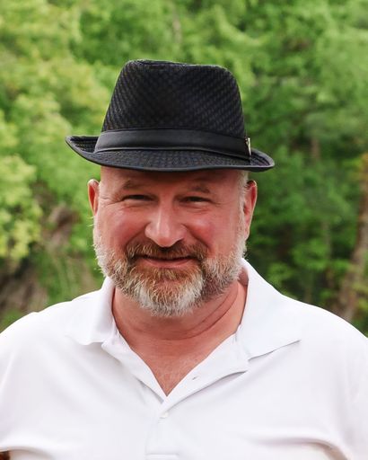 Louis Russell Cummings's obituary image