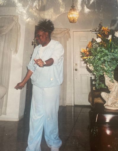 Ernestine Gail Williams photo gallery thumbnail 74 of 101