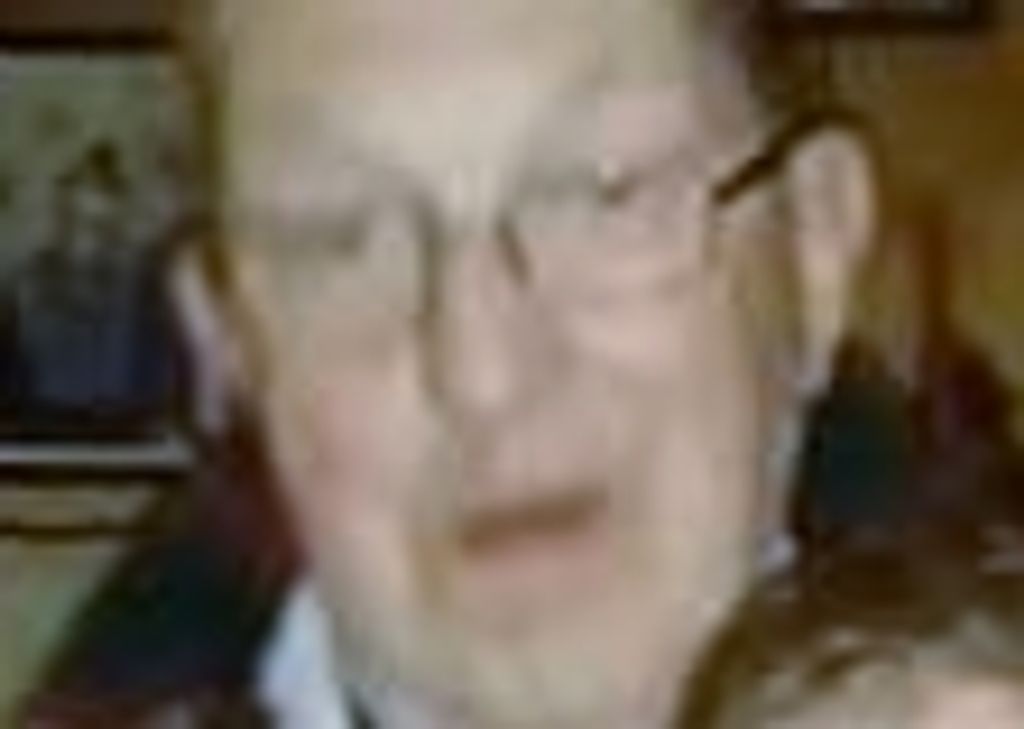 Earland Crum