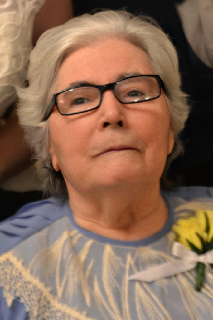 Ana Maria (Vieira) Machado