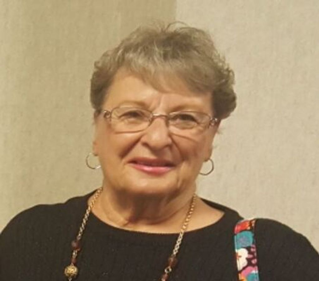 Julia Mae Gilbert Profile Photo