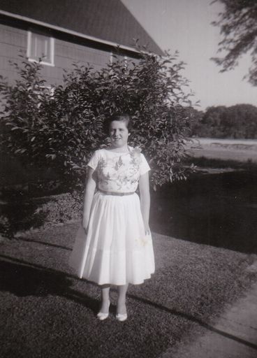 Rae McKittrick photo gallery thumbnail 7 of 40