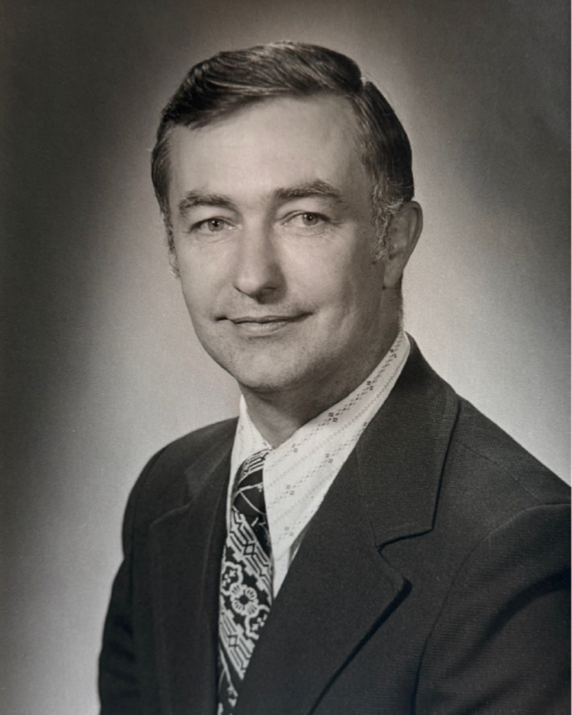 William "Bill" Cushman Farnum Profile Photo