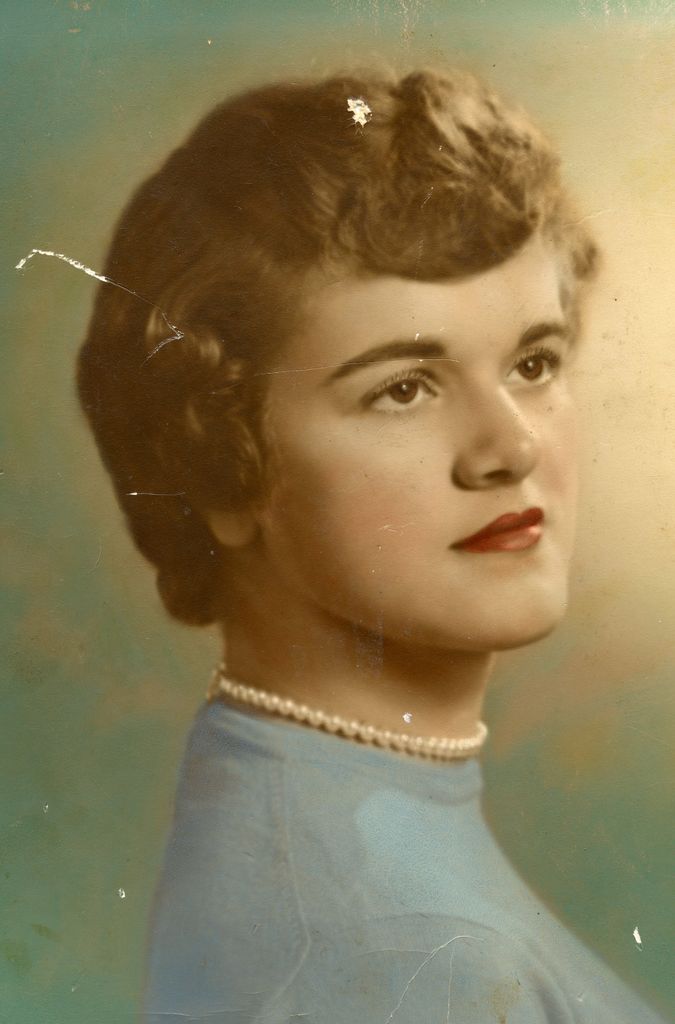 Delores Curtis)