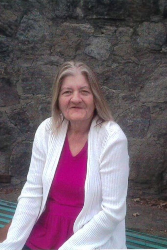 Betty Jo Hatcher Profile Photo
