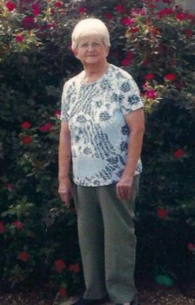 Mrs.    Maevona Oldham