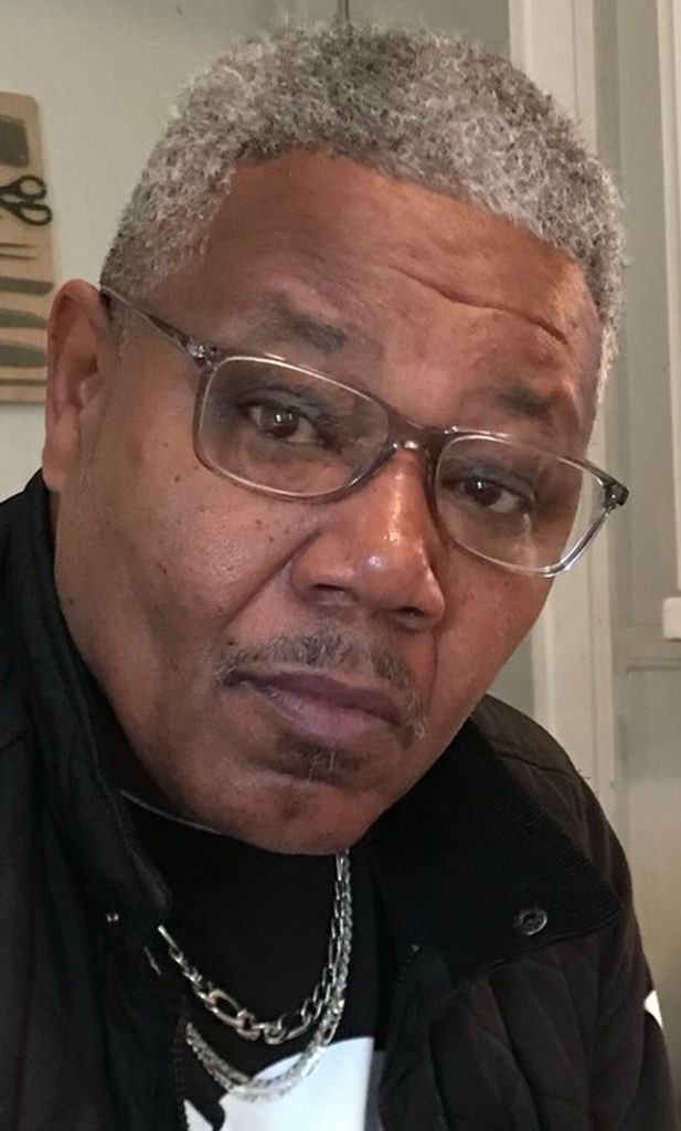 Larry Darnell Brown Profile Photo