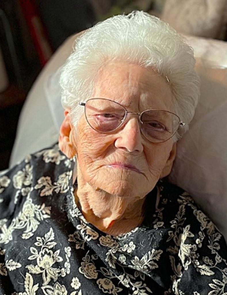 Theoloo (Parker) Schmidt