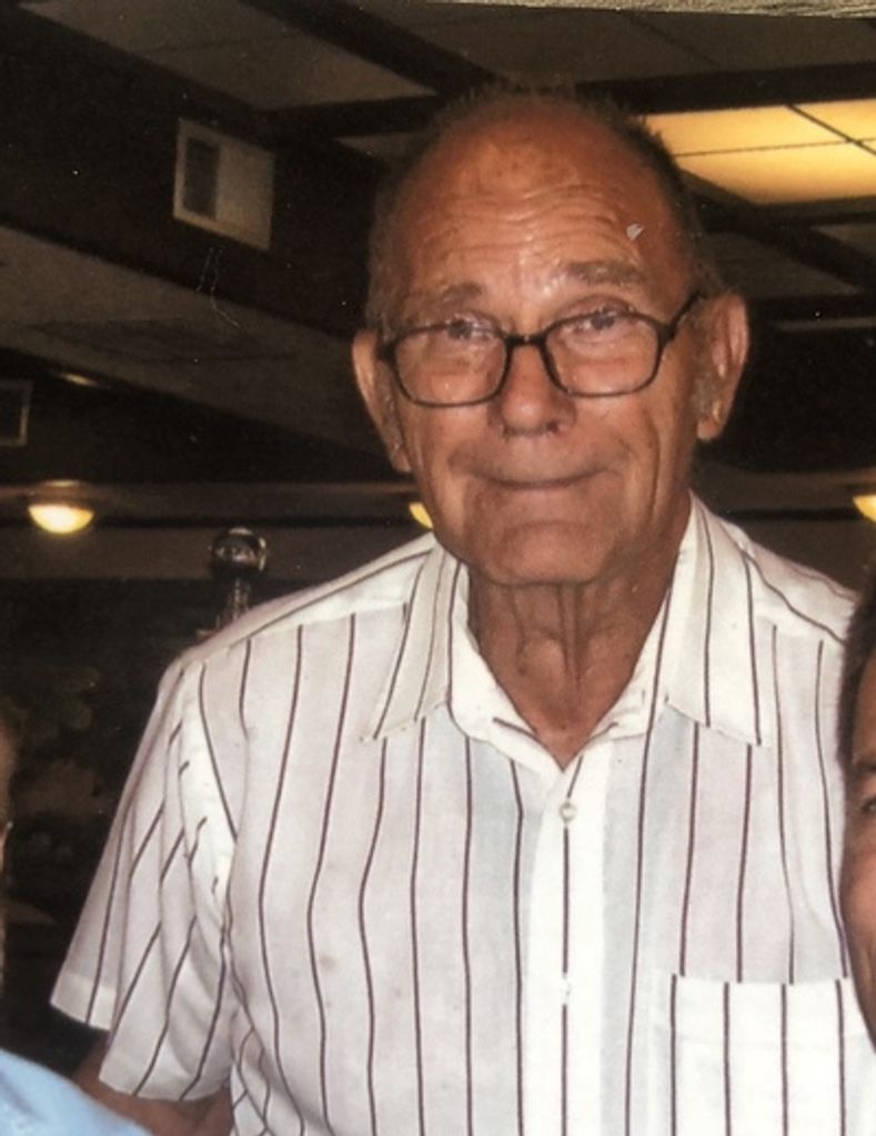 Frank Saunders Profile Photo