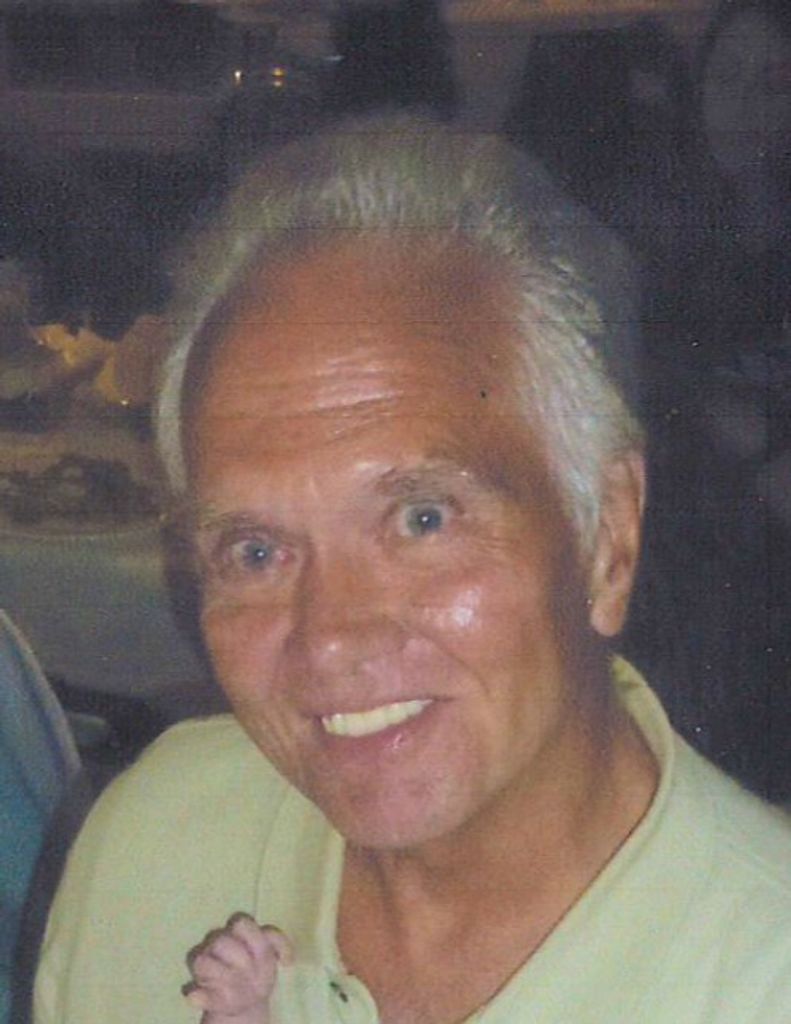 Howard Thompson, Sr