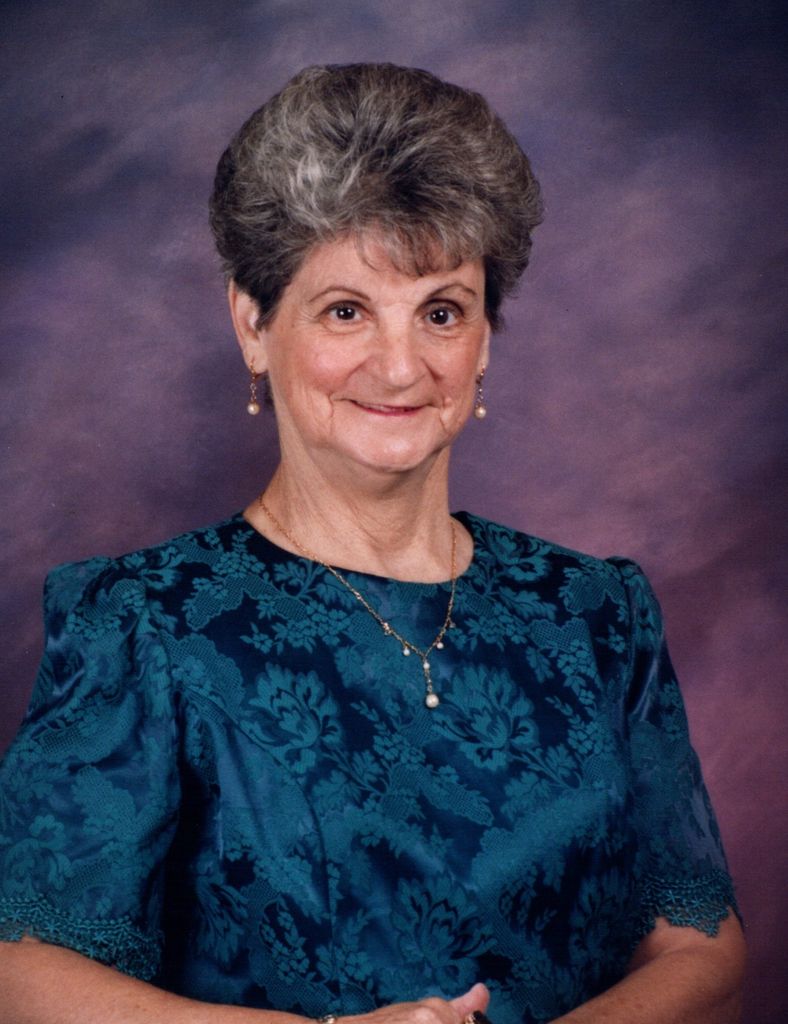 Lorraine Estelle Horton Profile Photo