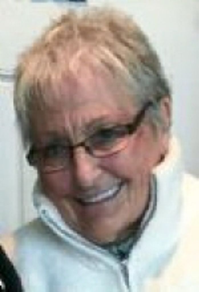 Carol J Bartelt