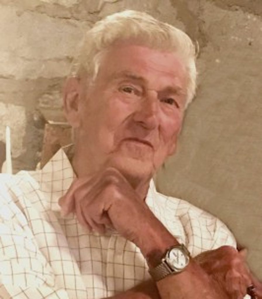 Clint Lewis Profile Photo