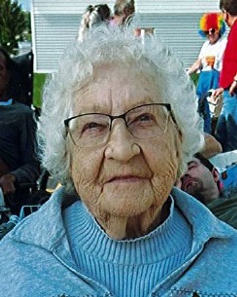Theresa Lindula Profile Photo