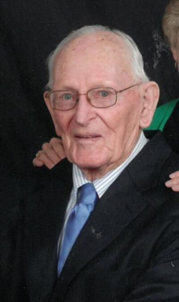 Palmer Lee Hutchings Profile Photo