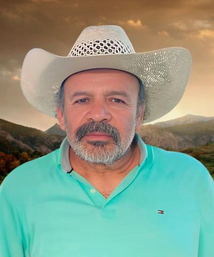 Javier Ceja Ochoa Profile Photo