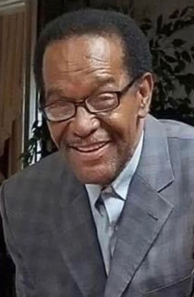 Pastor Bruce Wayne Mccoy