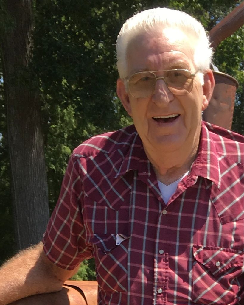 Zeke William Lewis, Jr. Profile Photo