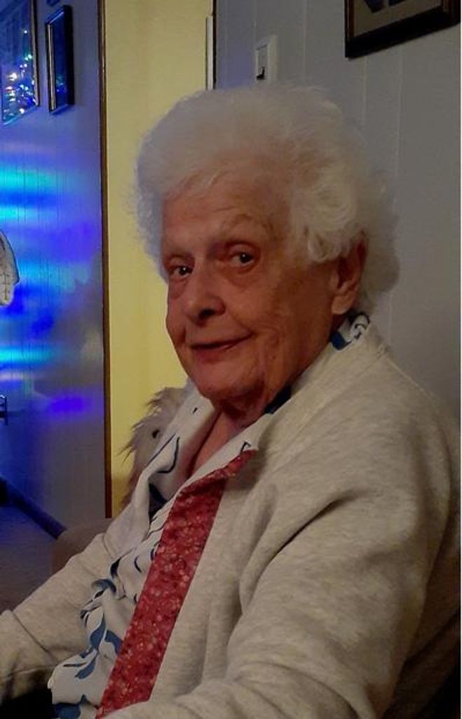 Geraldine Korelc Tkach Profile Photo