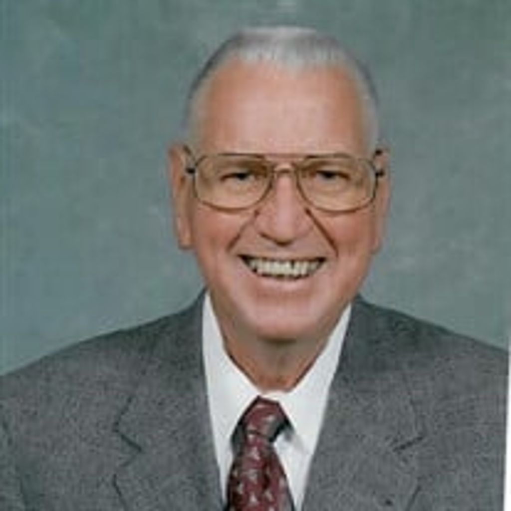 Clyde Holsomback