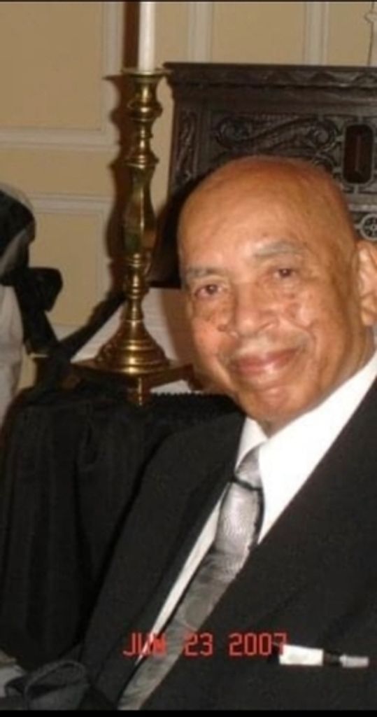 Mr William E Moultrie Profile Photo