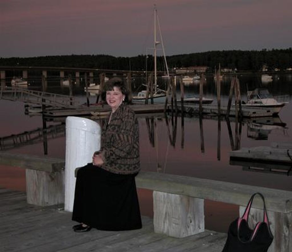 Lynne Louise Smith Profile Photo