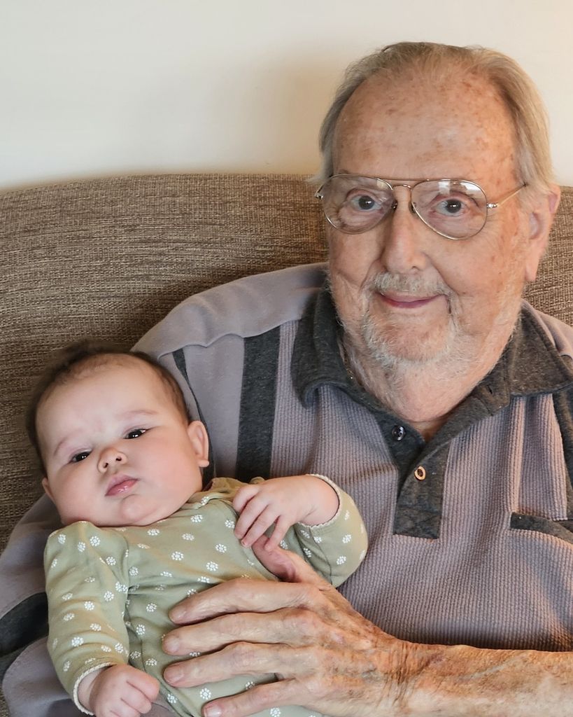 Howard John Ellis Profile Photo