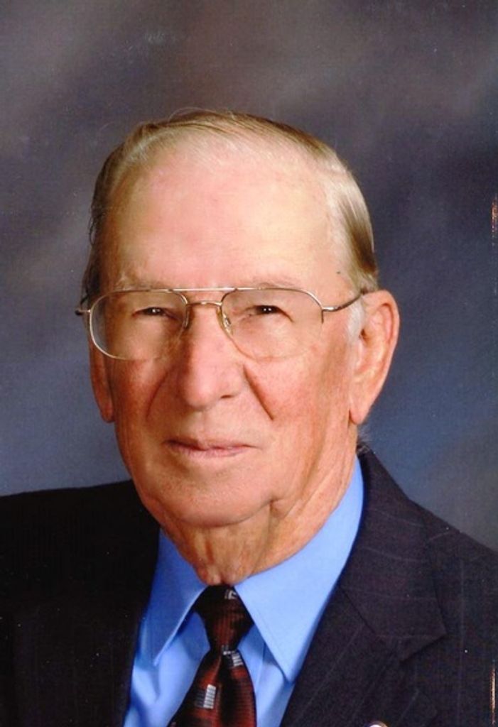 Leonard H. Buschmann Profile Photo