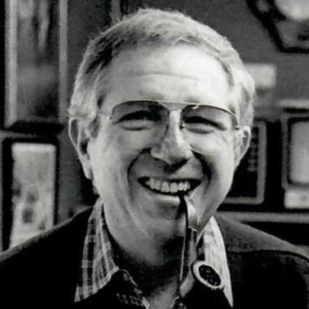 Arnold "Arnie" Ravelson