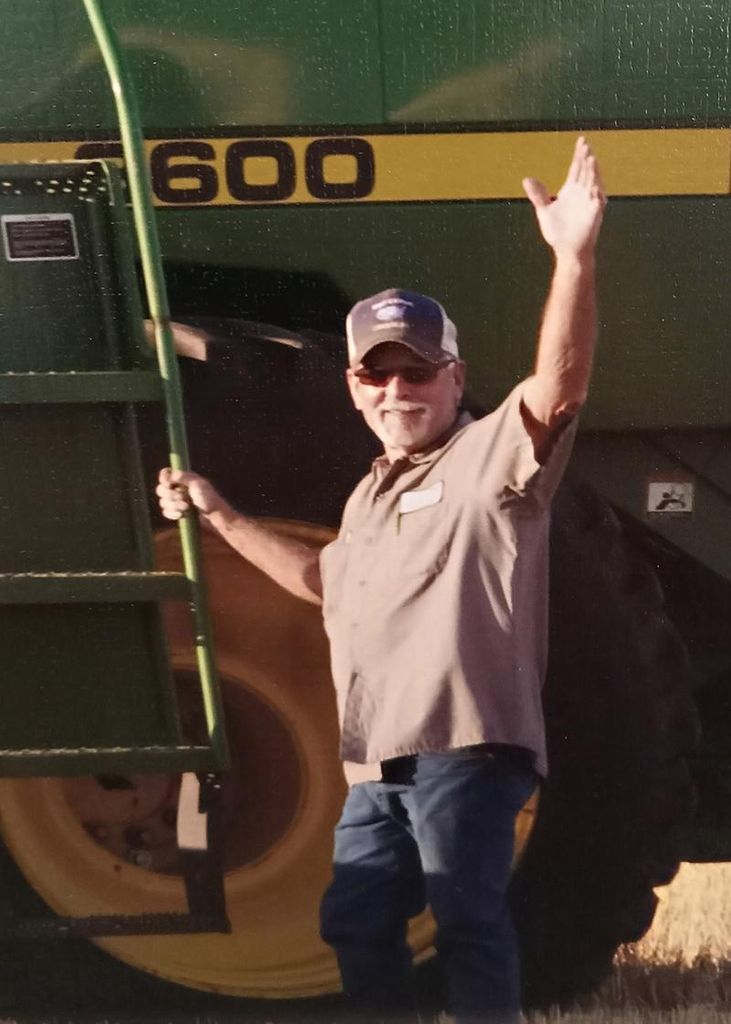Robert "Bob" E. Tilley Profile Photo
