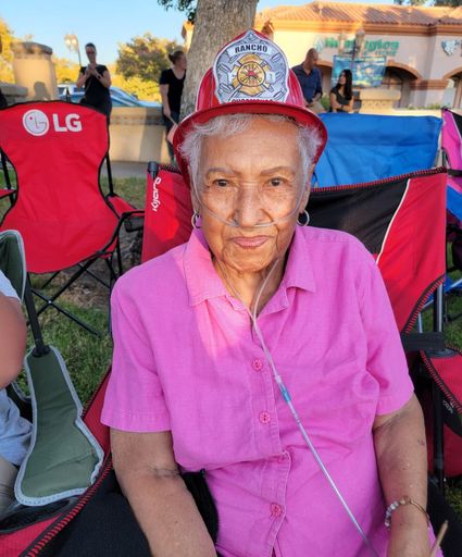 Maria Hernandez photo gallery thumbnail 27 of 27