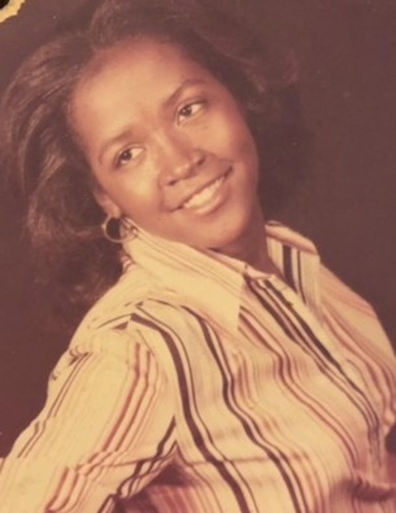 Yvette P Jones Profile Photo