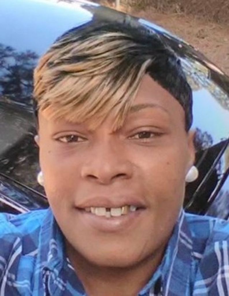 Chevondalyn Mitchell Profile Photo