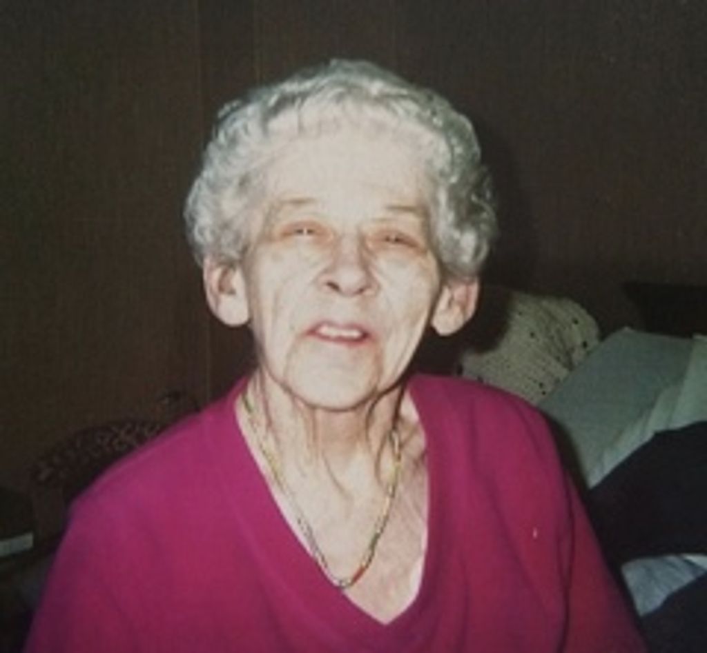 Jacqueline  Smith