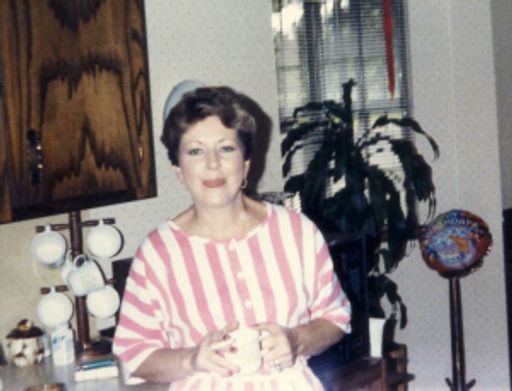 Linda Louise Blackmon photo gallery thumbnail 20 of 35
