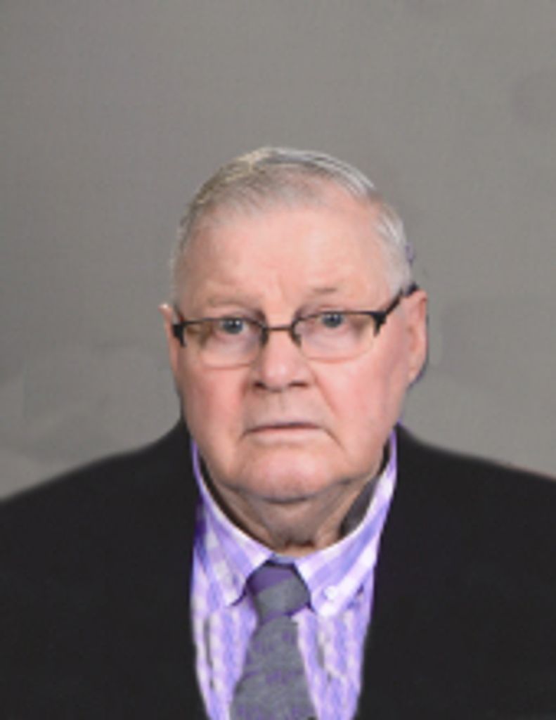 Dennis R Egdorf
