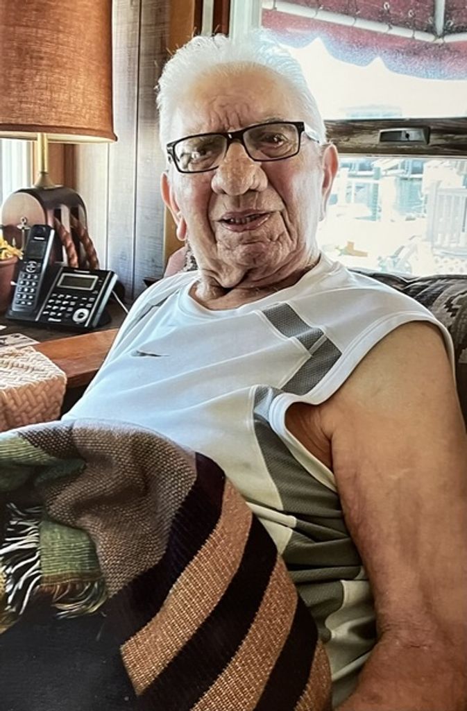 Emilio John Villanova Profile Photo