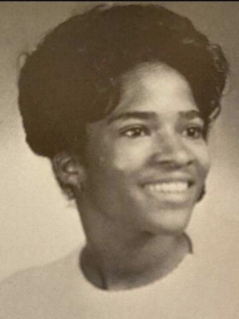 Lillian D King