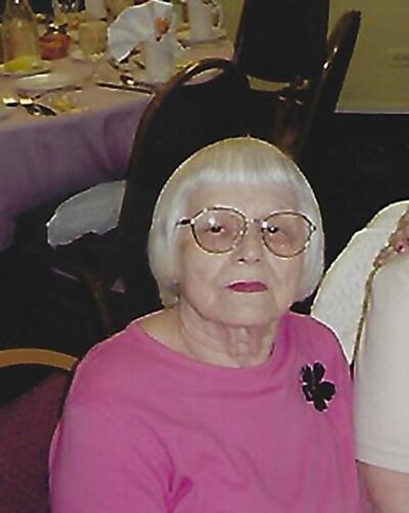 Lottie Pawlowski Profile Photo