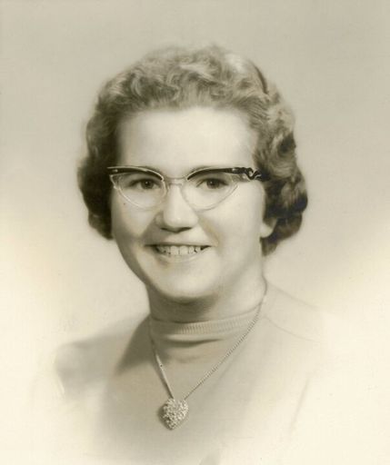 Phyllis Jordan photo gallery thumbnail 17 of 76