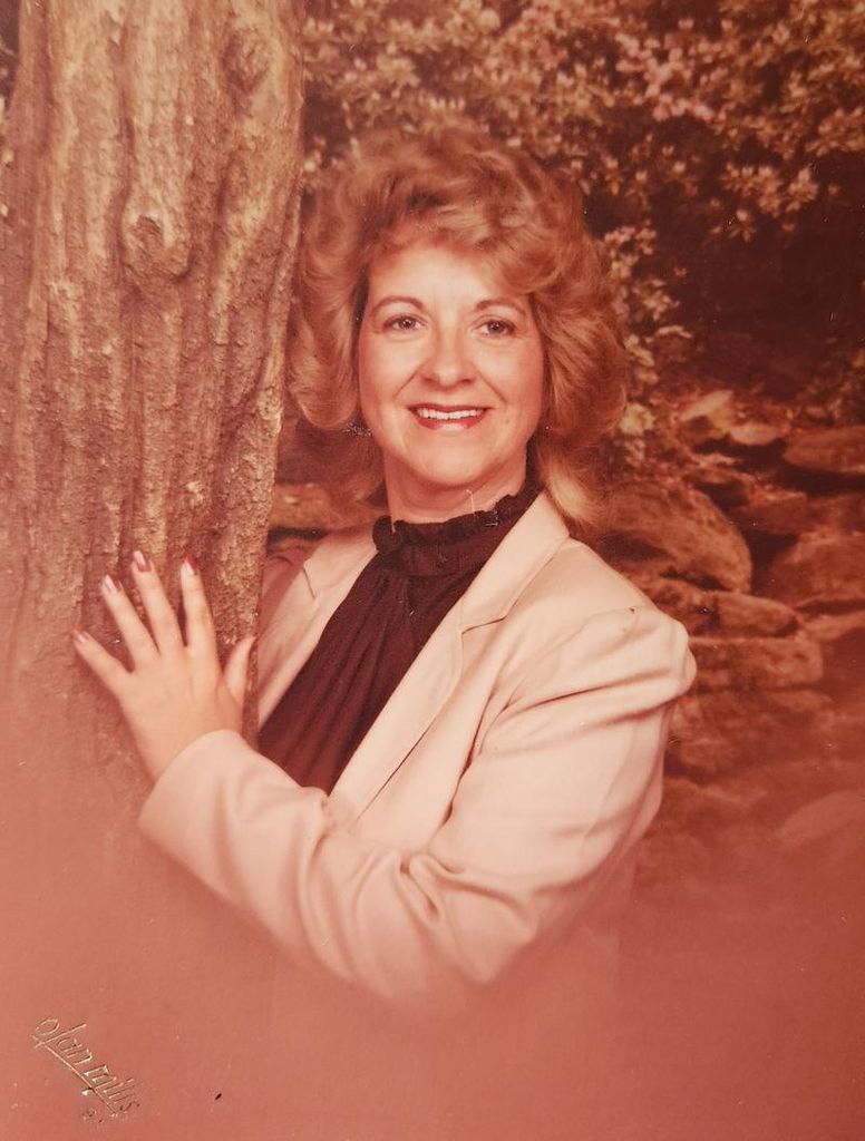 Lou Ellen Farley Belcher Profile Photo