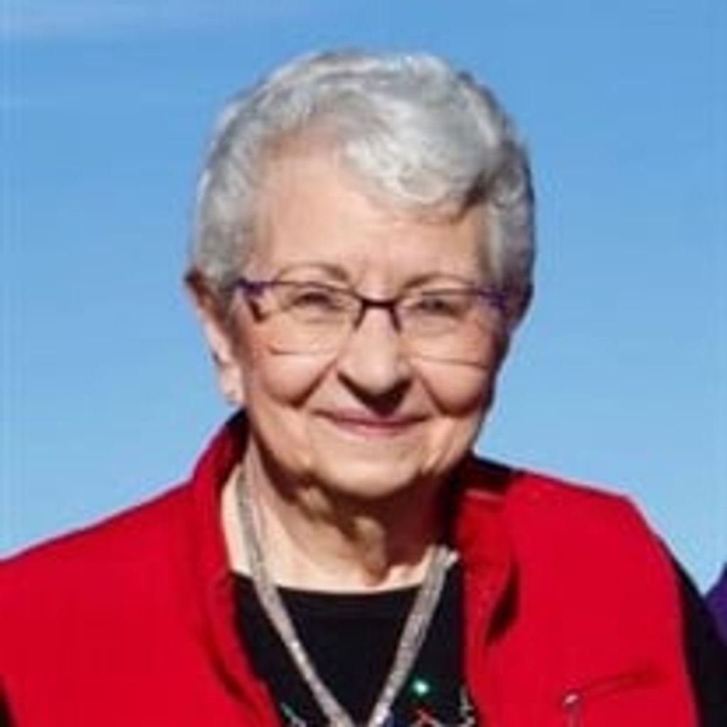 Karolyn Kay Moors