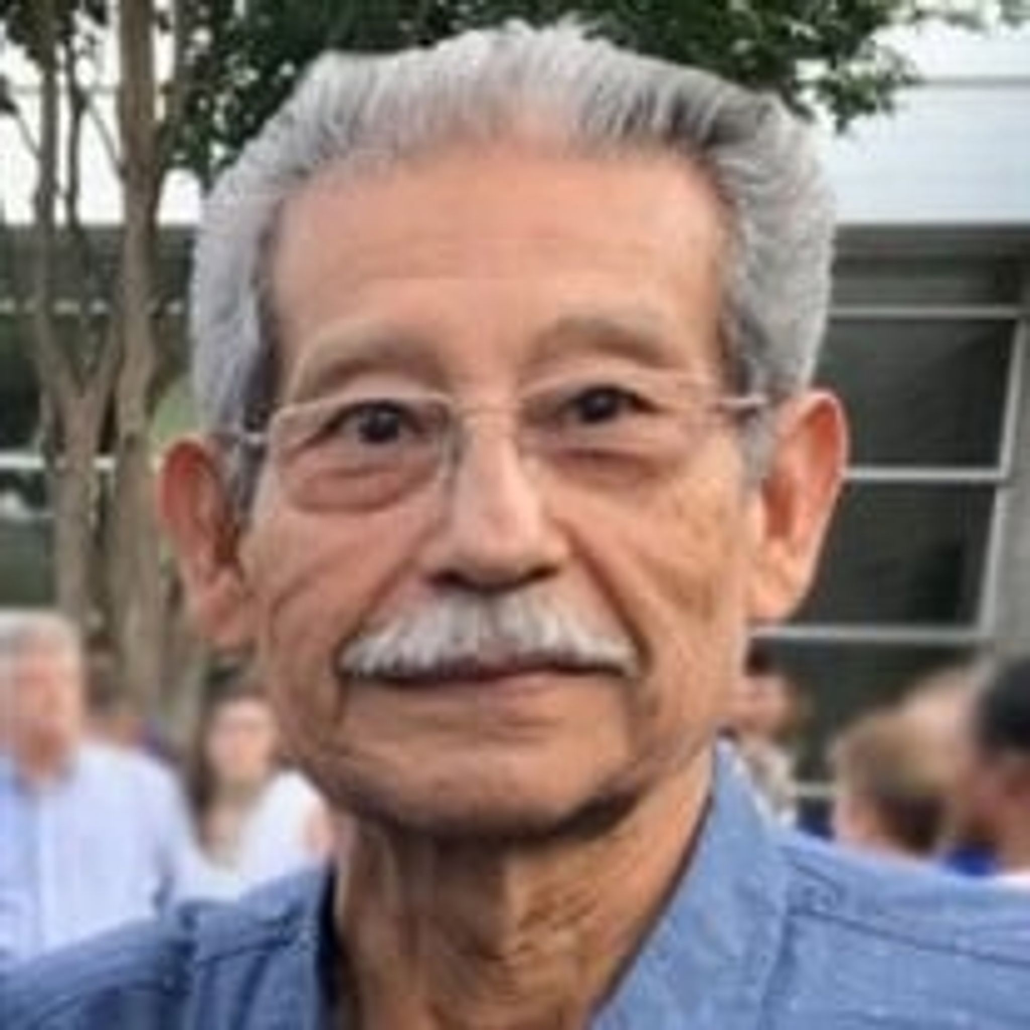 Alfonso Mario Alcas photo gallery image 2 of 20
