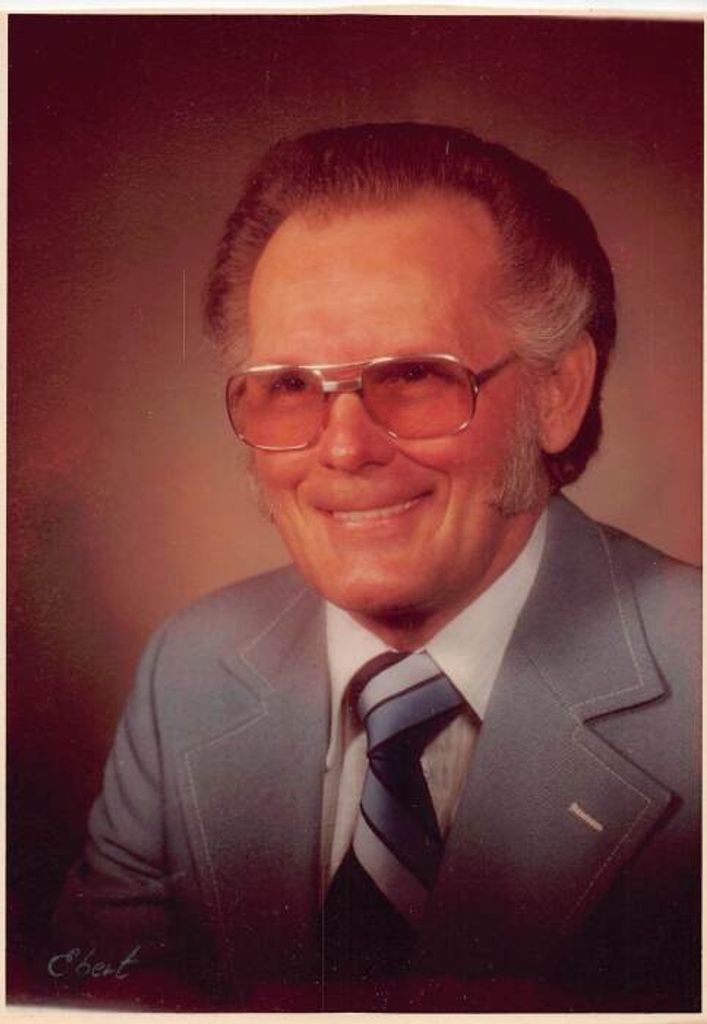 Robert E. Pluckebaum