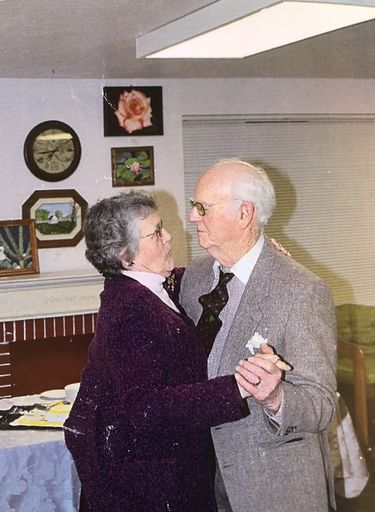 Robert Laflamme photo gallery thumbnail 51 of 91