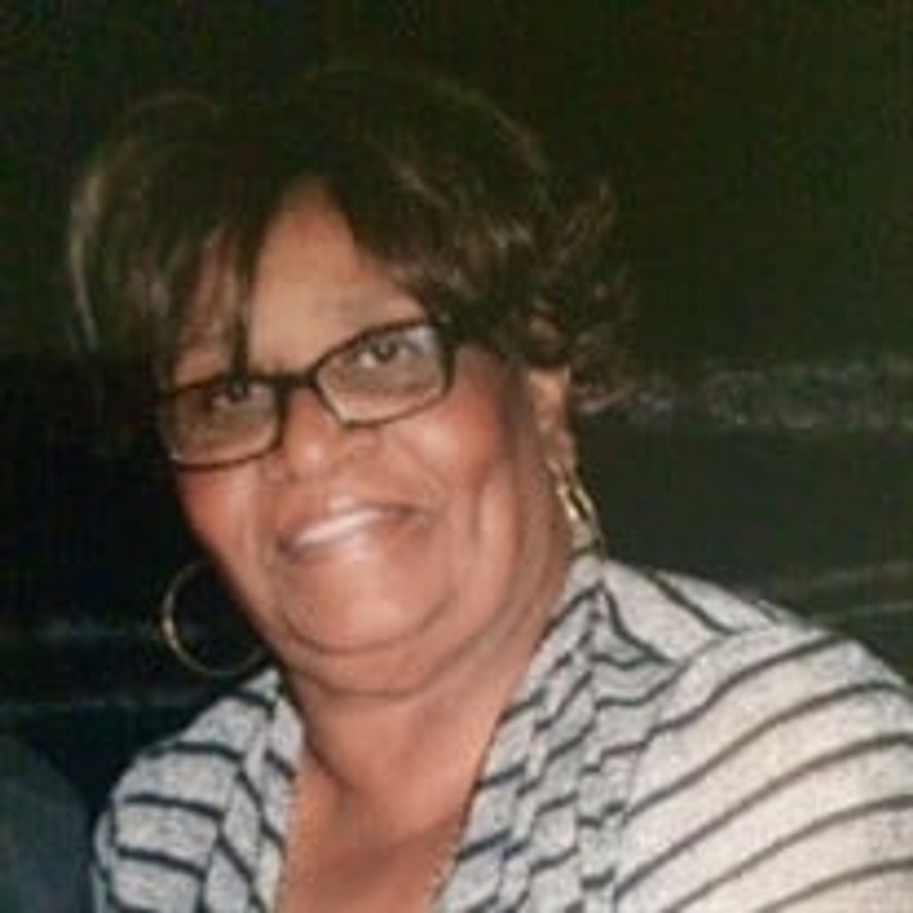 Linda L Jones
