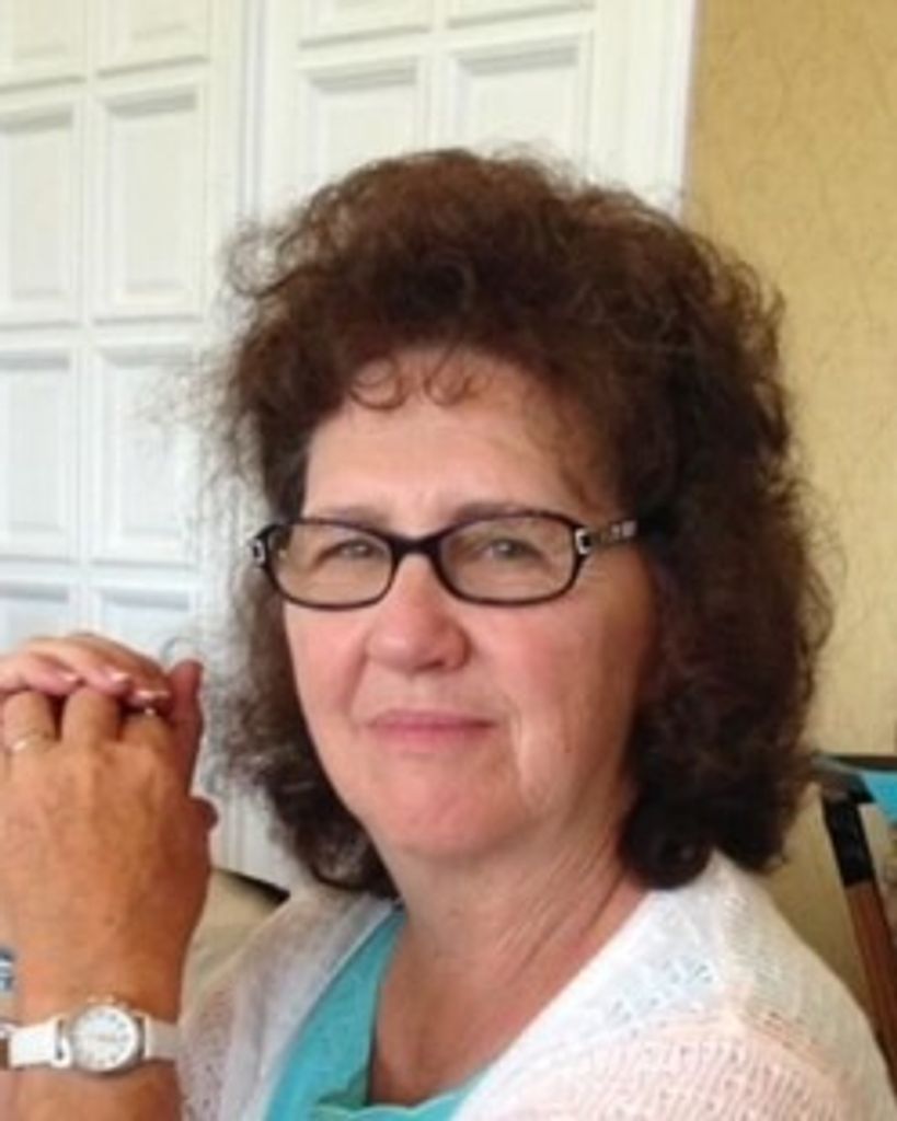 Nadine Mowdy Profile Photo