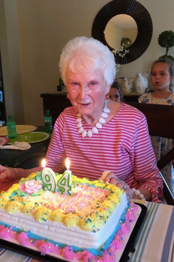 Sally (Laird)  Hawke