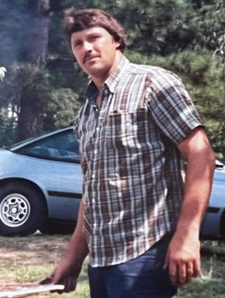 Robert Douglas Campbell Profile Photo