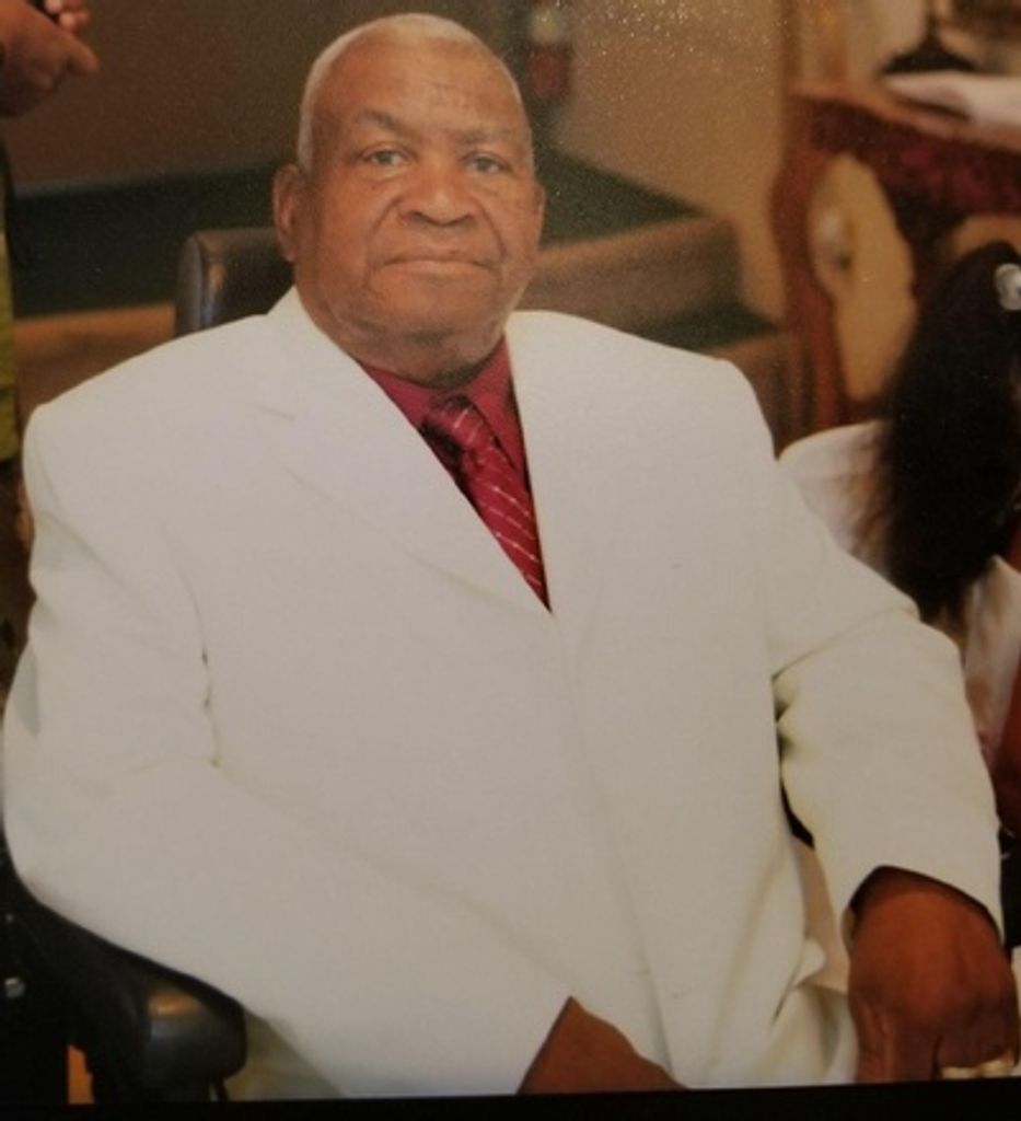 Oless Bickham Profile Photo